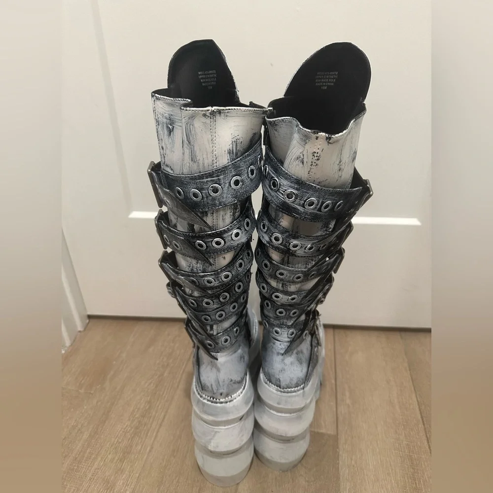 Widow NEVER A SELLOUT PLATFORM BOOTS - WHITE